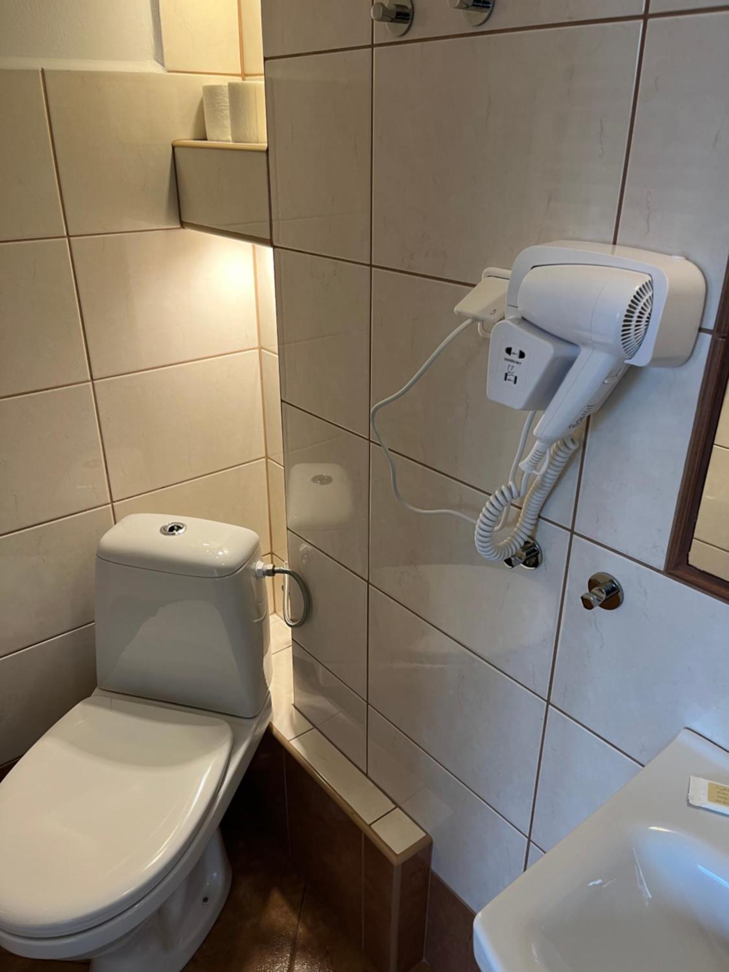 Route 7 Rooms Myslenice Exterior photo